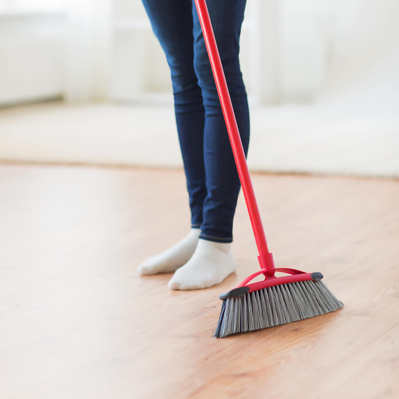Laminate floor cleaning | Country Carpet & Furniture